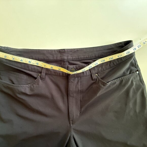 EUC Lululemon ABC pant - men's size 38 with 31-inch inseam - Black - Picture 8 of 9